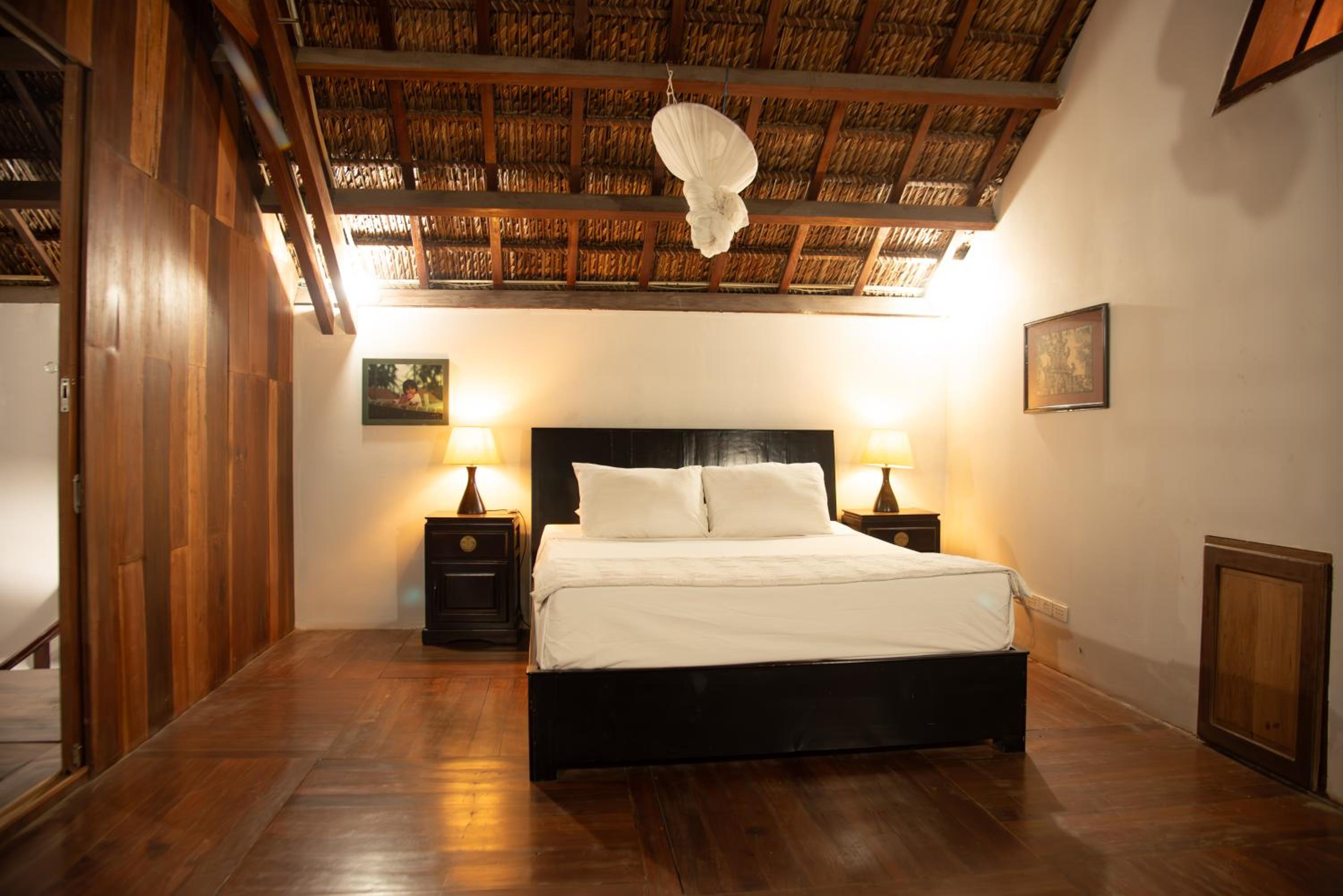Full Moon Beach Resort