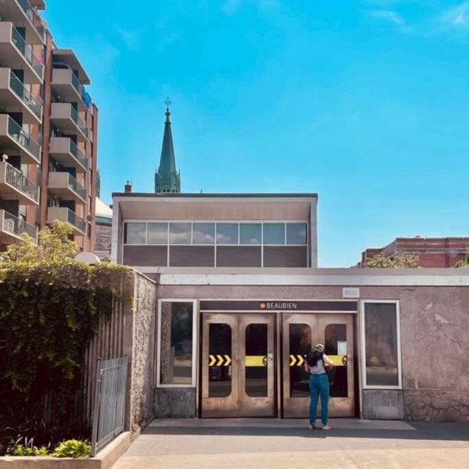 HRésidences Cozy Heritage St André Apt Mtl
