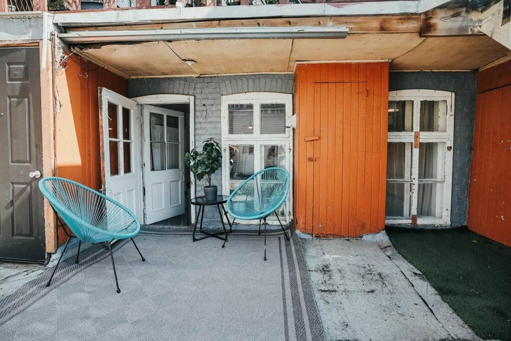 HRésidences Cozy Heritage St André Apt Mtl