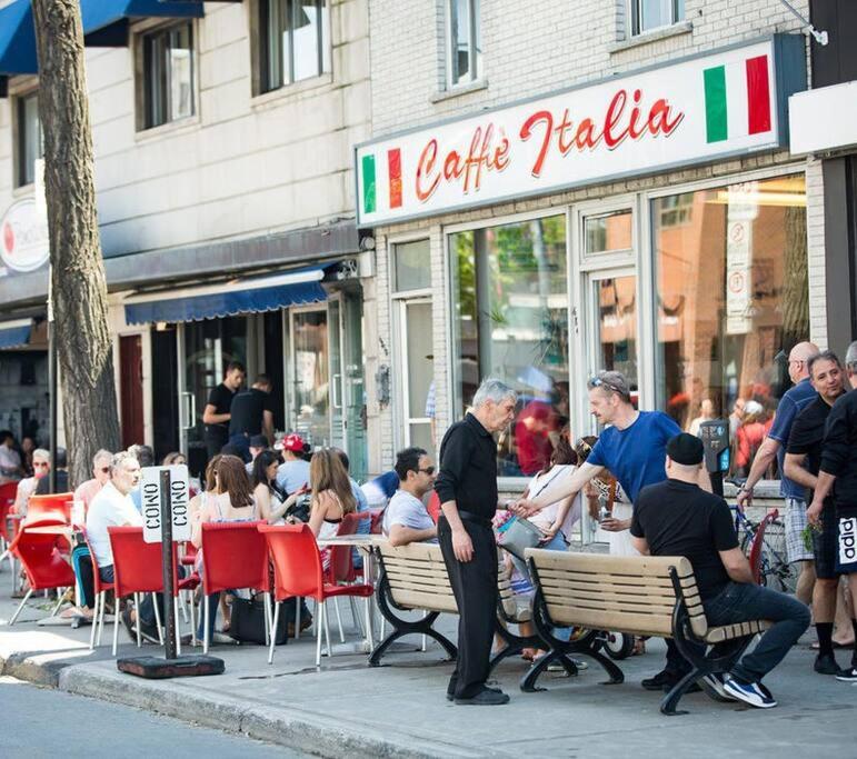 HRésidences Cozy Heritage St André Apt Mtl