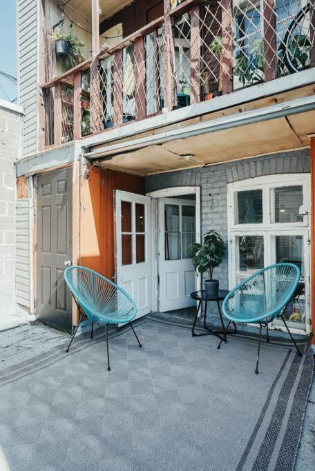 HRésidences Cozy Heritage St André Apt Mtl
