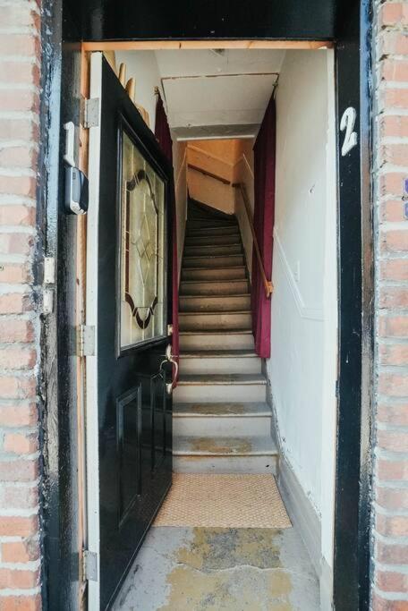 HRésidences Cozy Heritage St André Apt Mtl