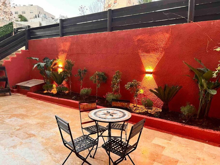 Modern Sunny 2 BR apartment, with pool and big yard view 3