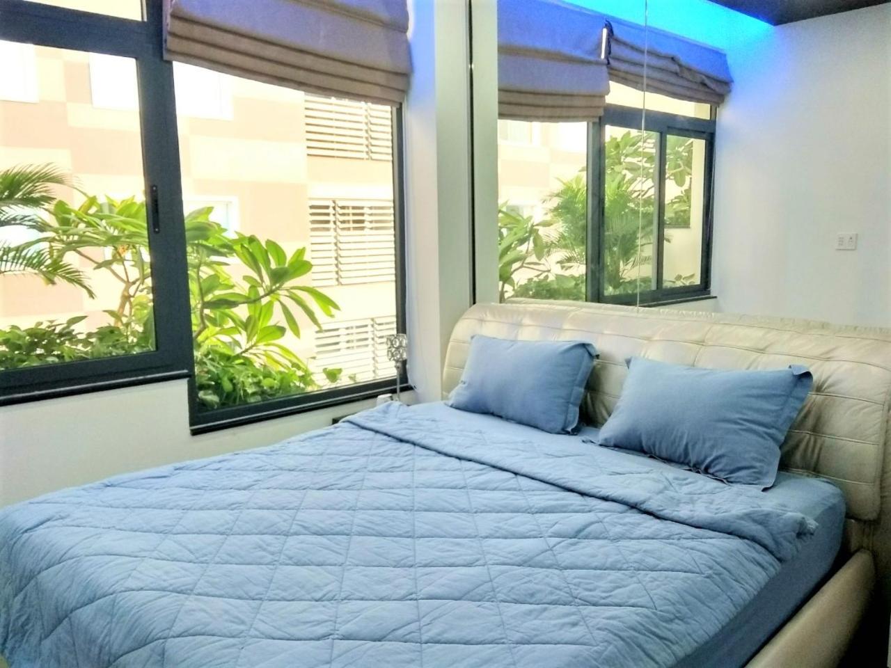 THE GARDEN BULDING