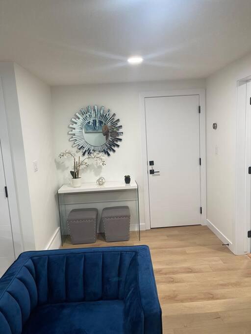Stylish 2 Bedroom suite in SW Edmonton close to Windermere and Edmonton International Airport