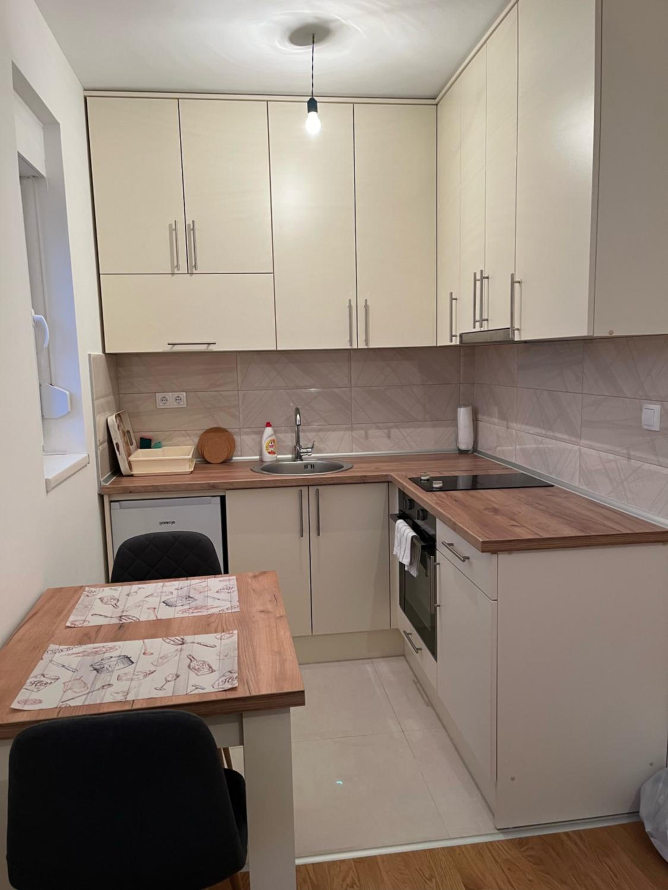 Apartment 24