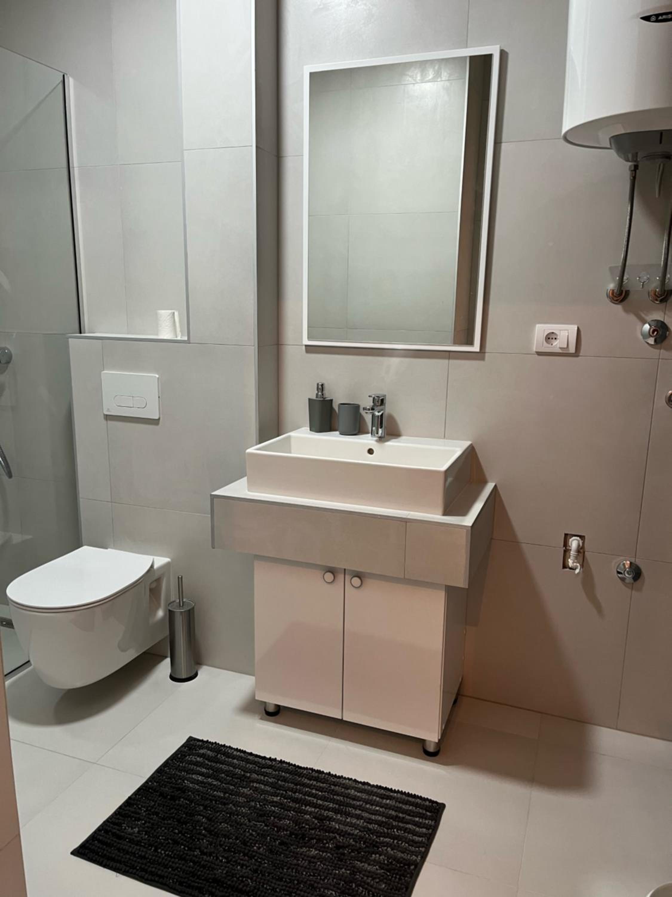 Apartment 24