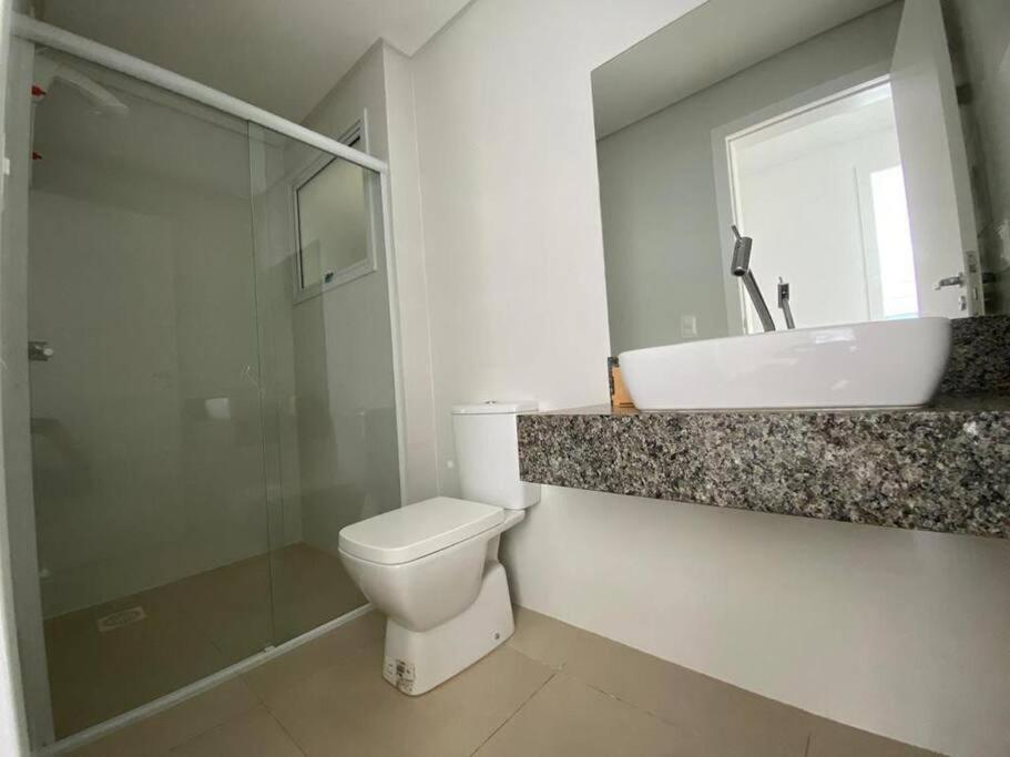 Apartamento 3 dormitorios e 2 vagas de garagem