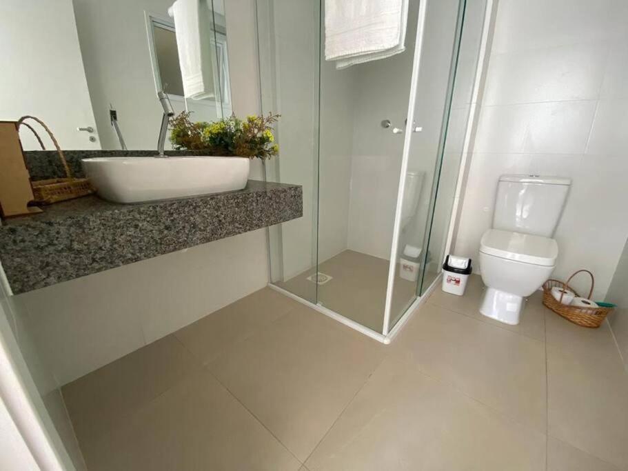 Apartamento 3 dormitorios e 2 vagas de garagem