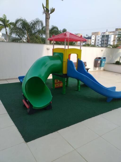 Apartamento 3 dormitorios e 2 vagas de garagem