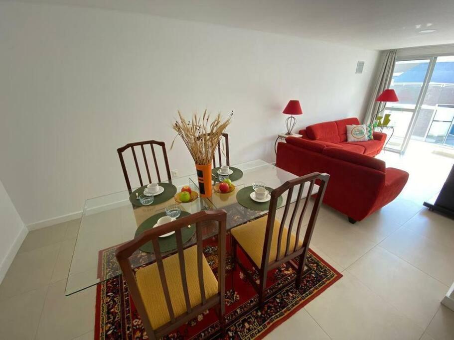 Apartamento 3 dormitorios e 2 vagas de garagem