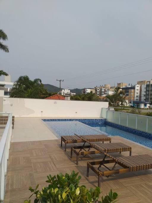 Apartamento 3 dormitorios e 2 vagas de garagem