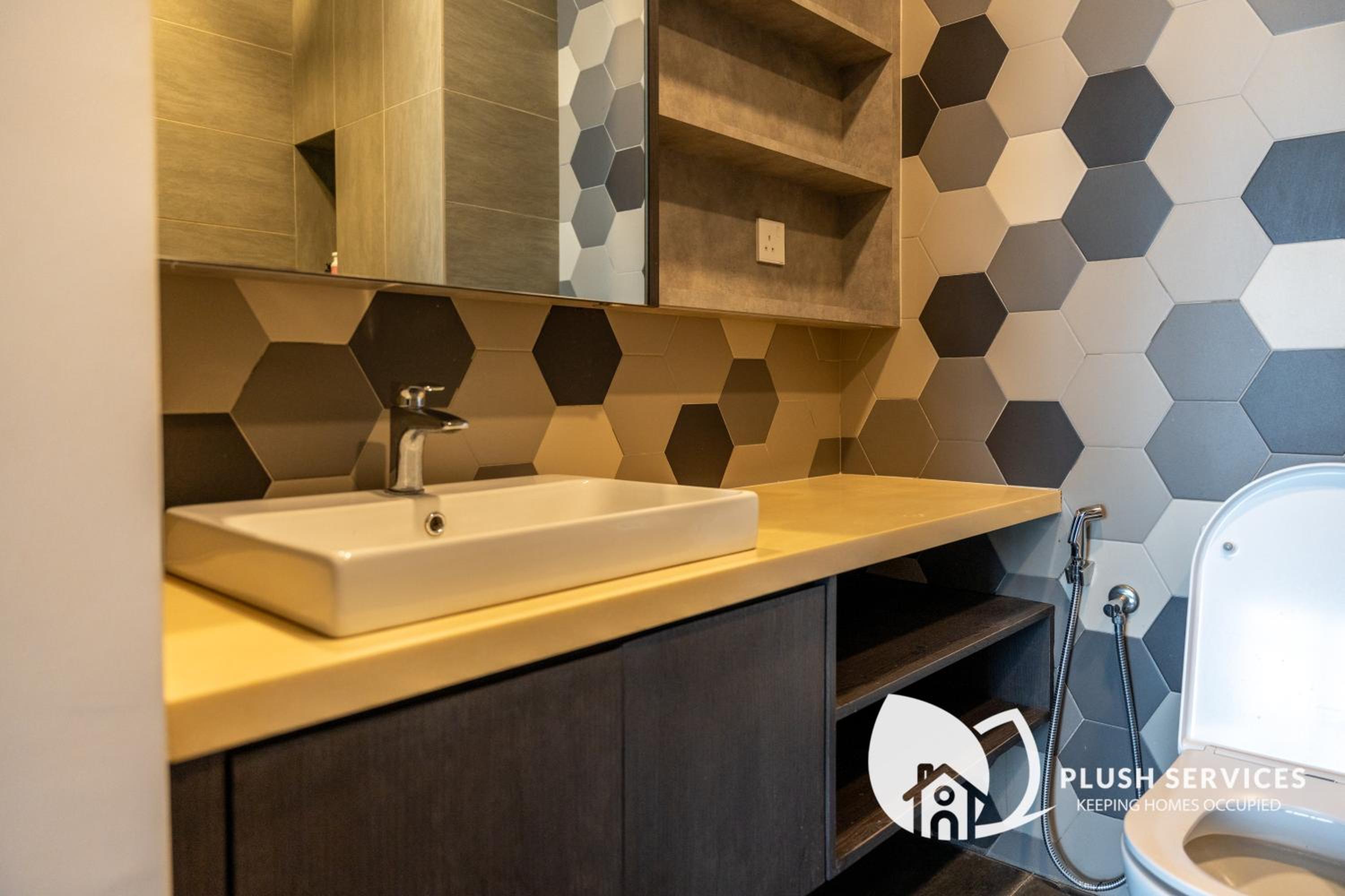 CeylonZ Suites by Plush