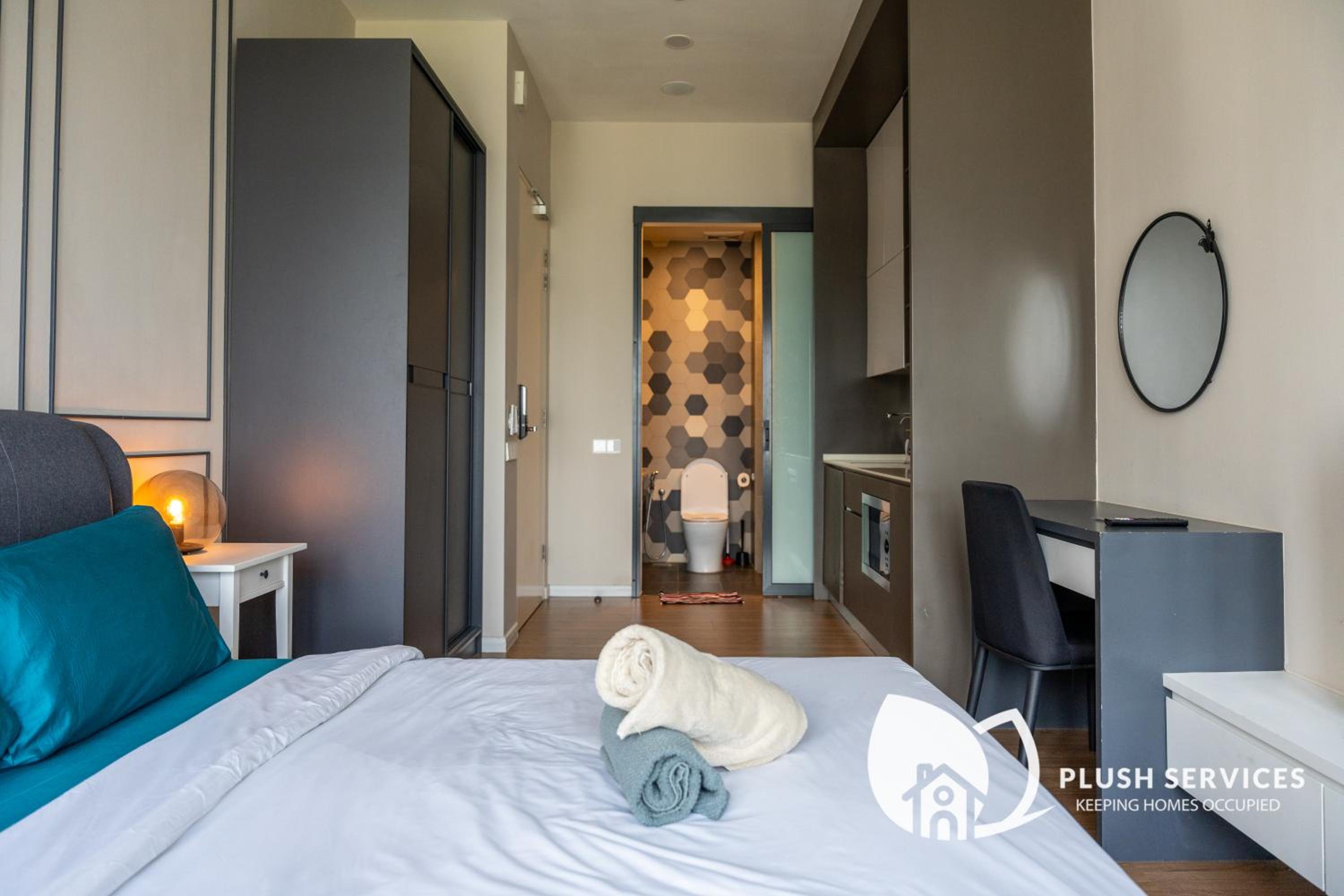CeylonZ Suites by Plush