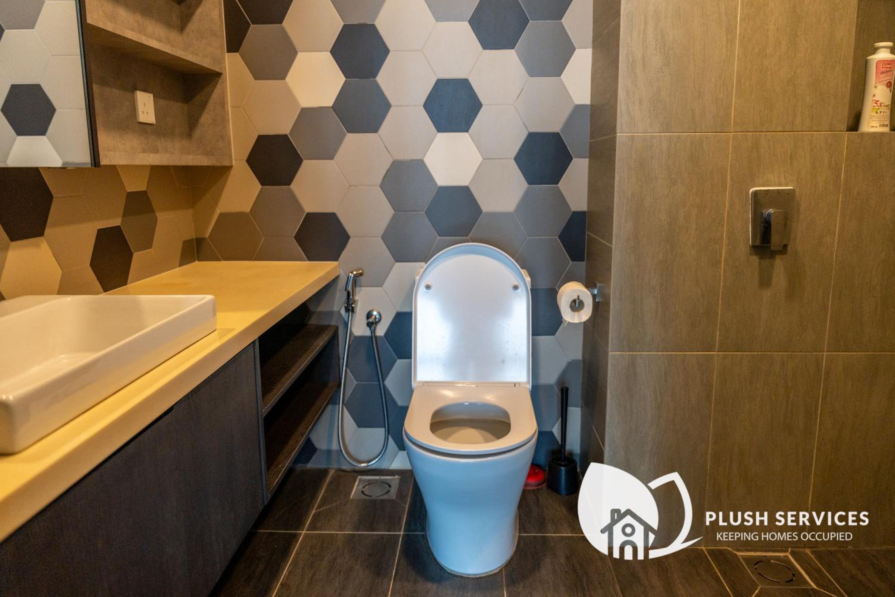 CeylonZ Suites by Plush