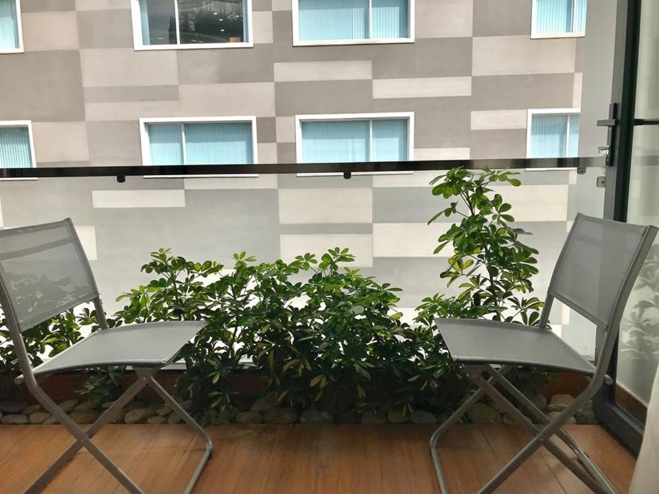 THE GARDEN BULDING