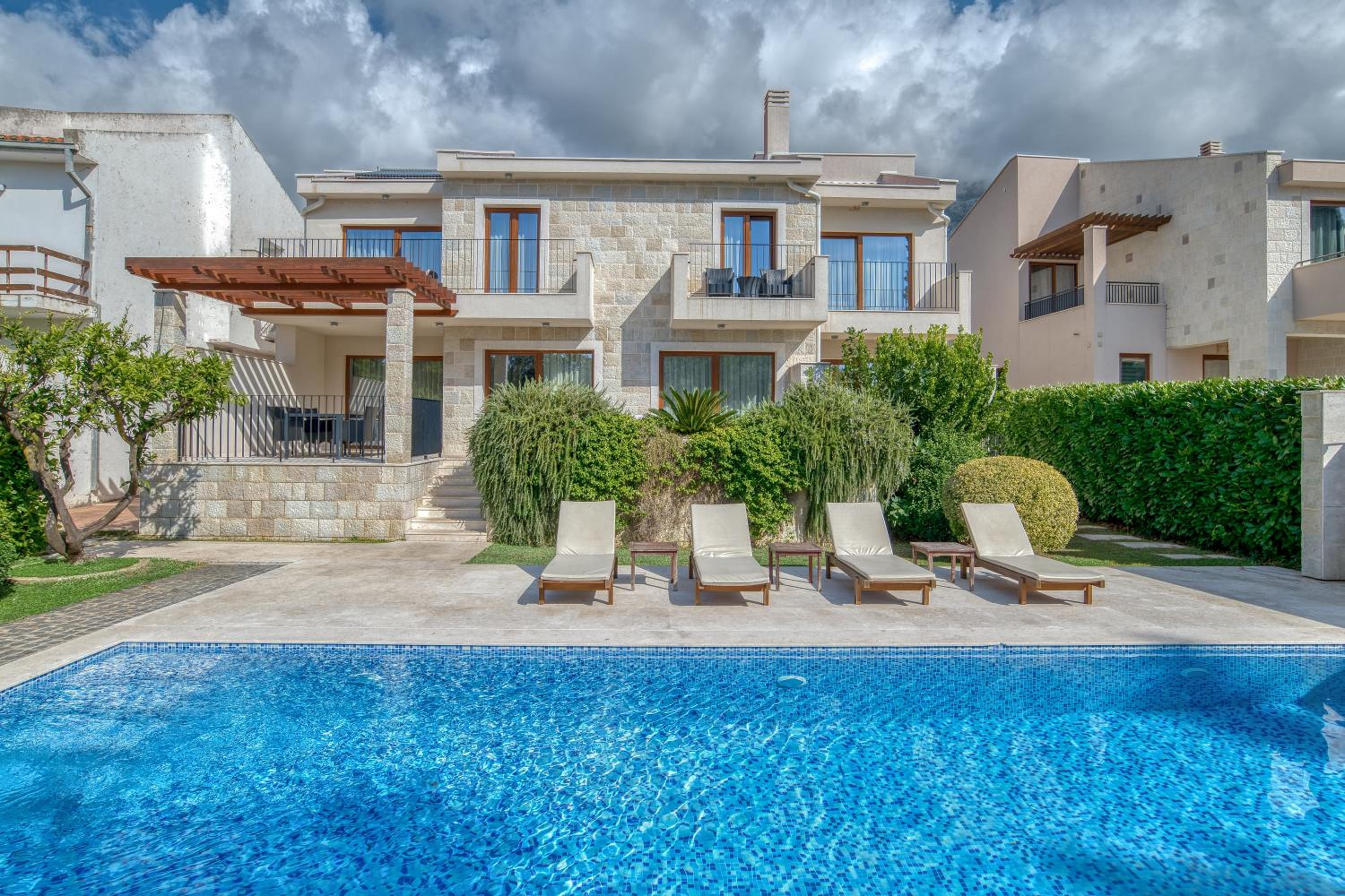 Villa Zen Port view 4