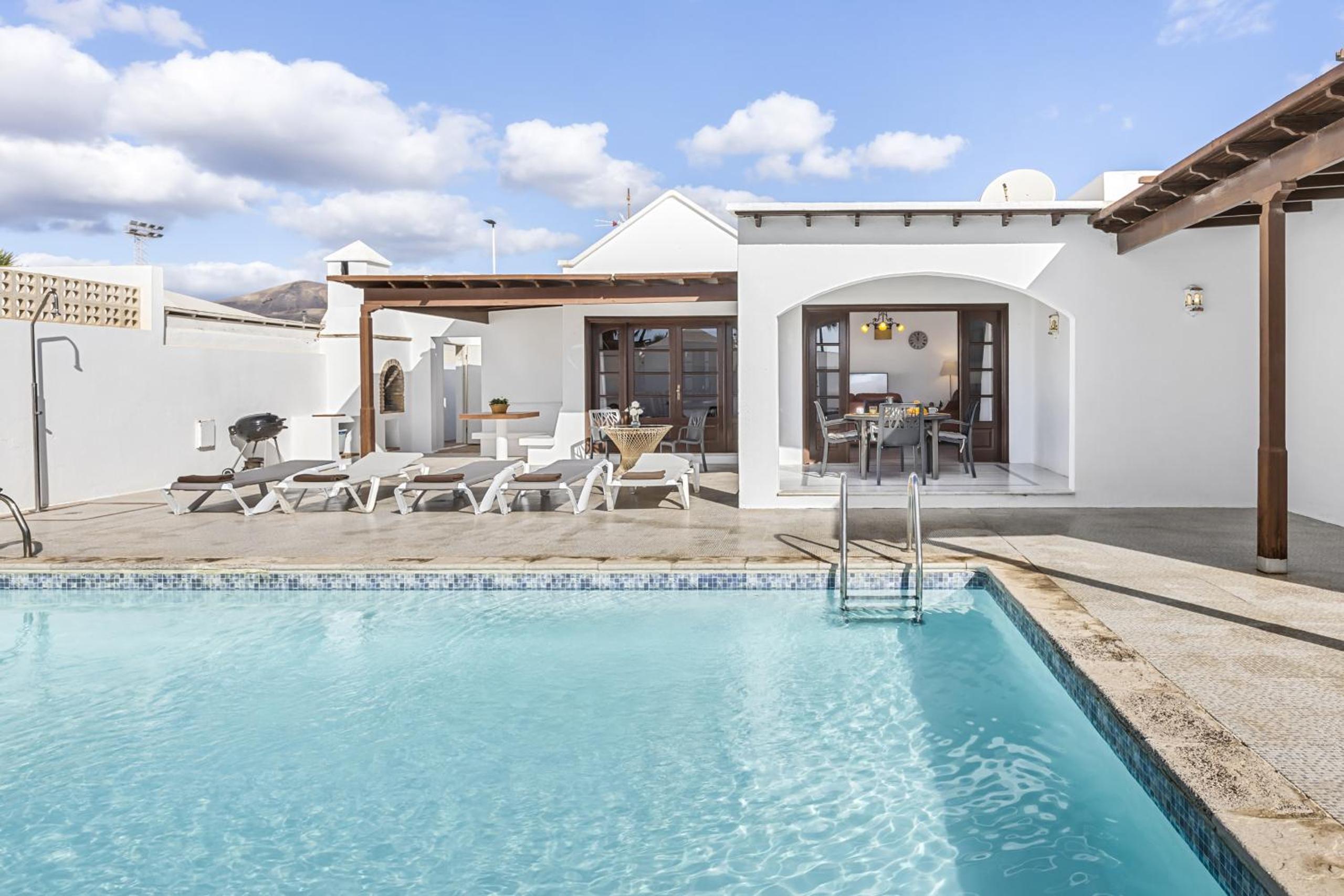 Hotel Villa Eva - Villasexperience - Image 1