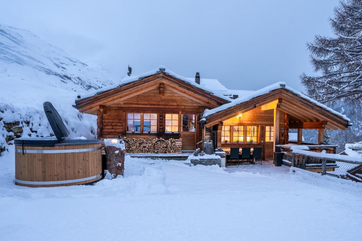 Chalet Marmo by HomeFlow