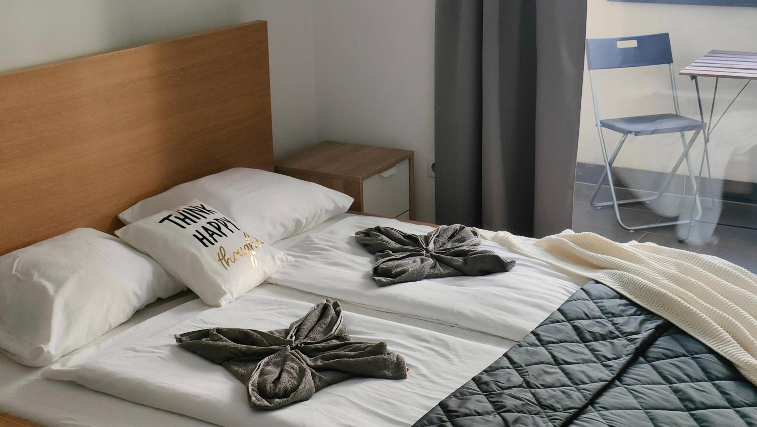 Cozy Studios near New York Cafe with Balcony, Parking, AC view 2