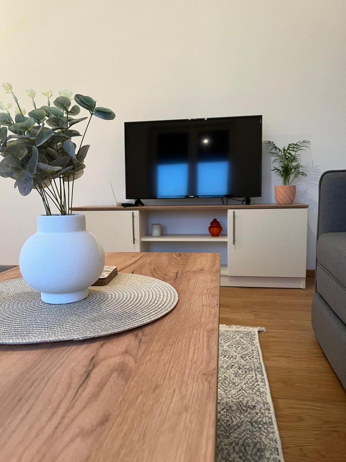Apartment 24