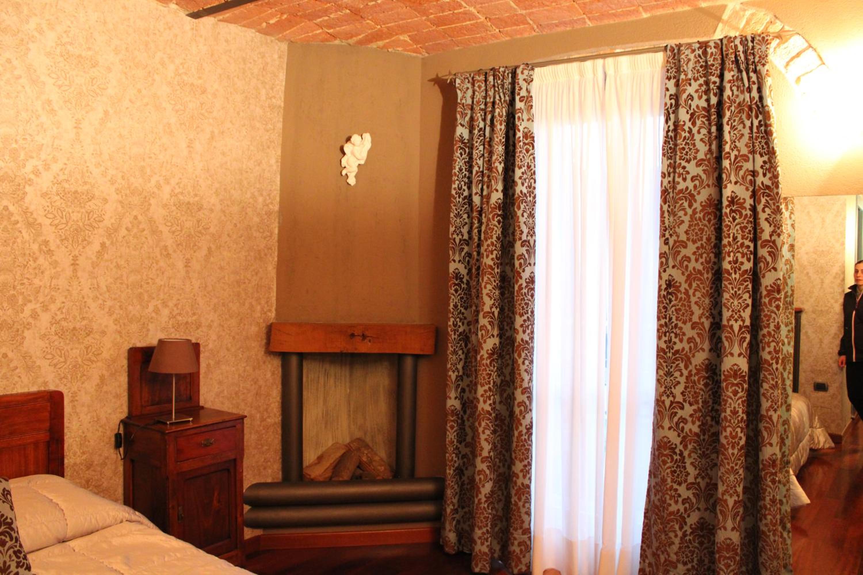 Photo 48