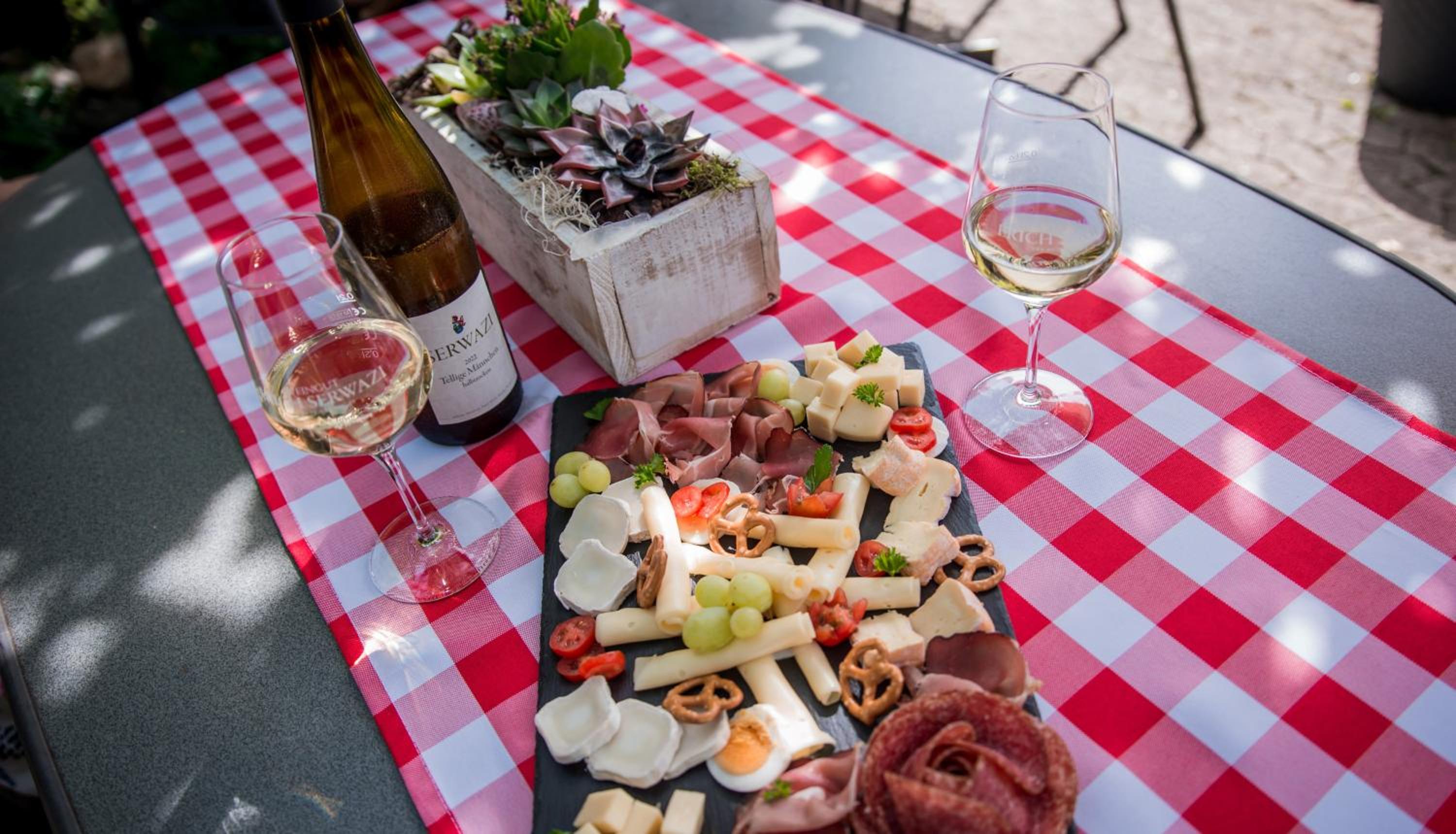 Weingut Erich Serwazi
