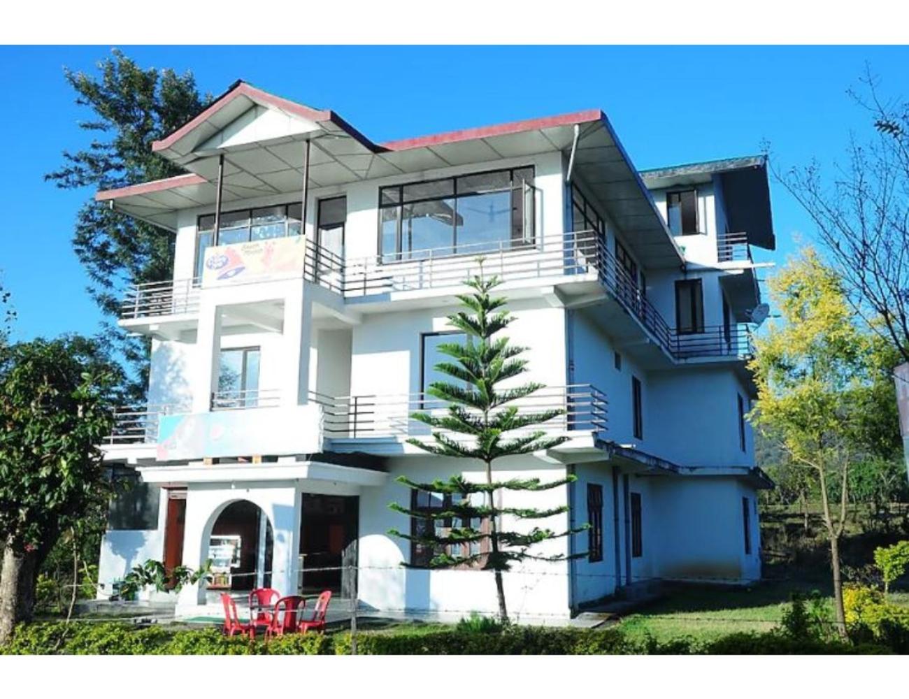 Hotel Arun Restaurant And Bar, Kangra view 5