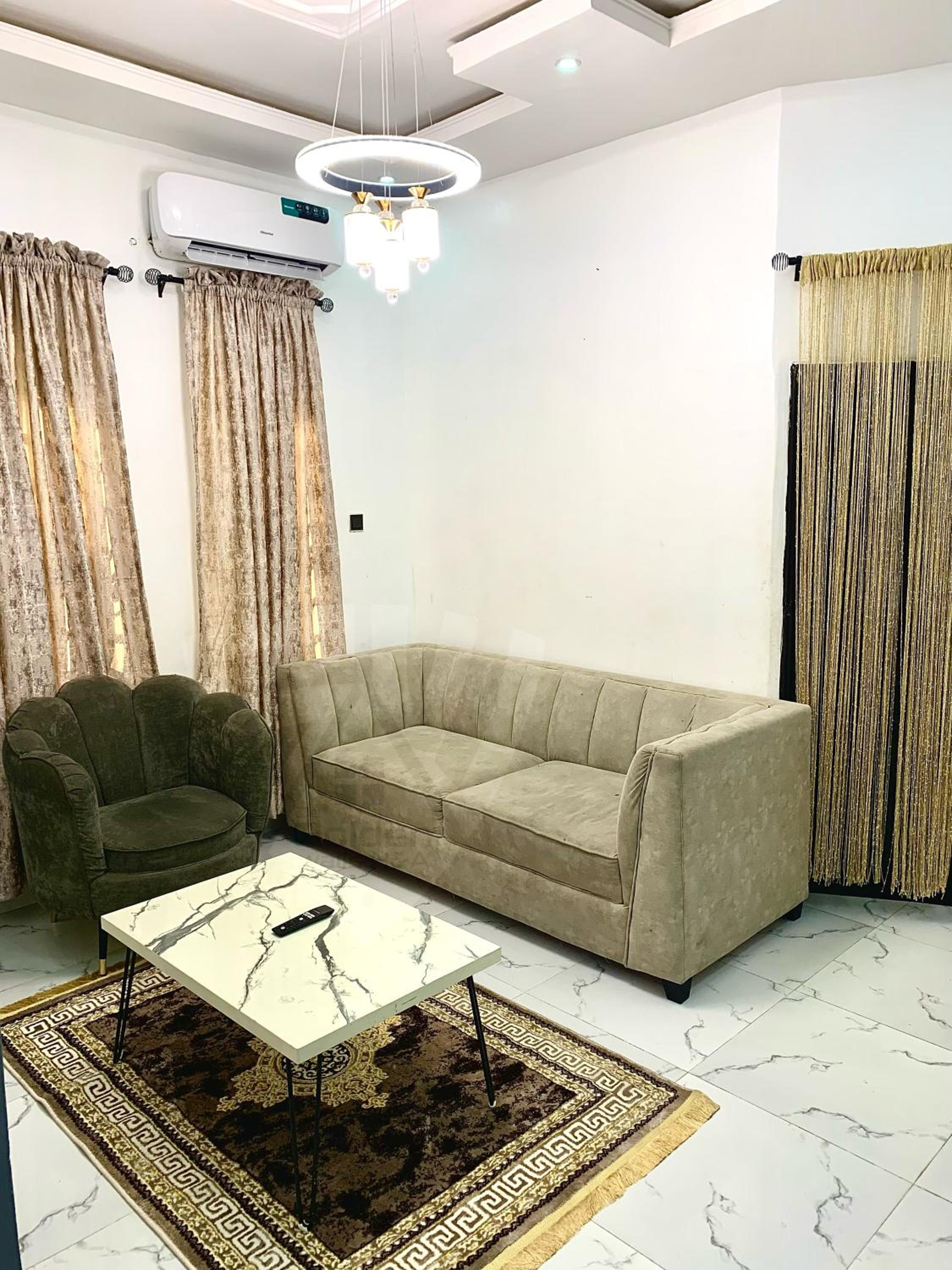 Tastefully Furnished Internet Connected Two Beds Daily Pay Apartment view 4