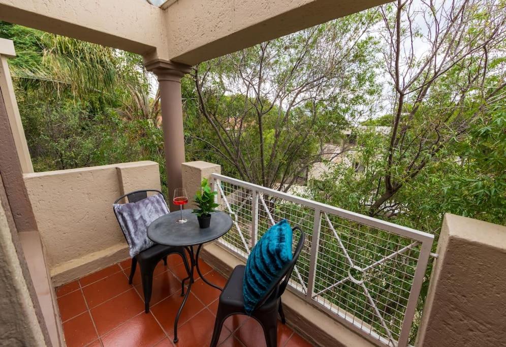 17 Riepen avenue Sandhurst gate Sandton