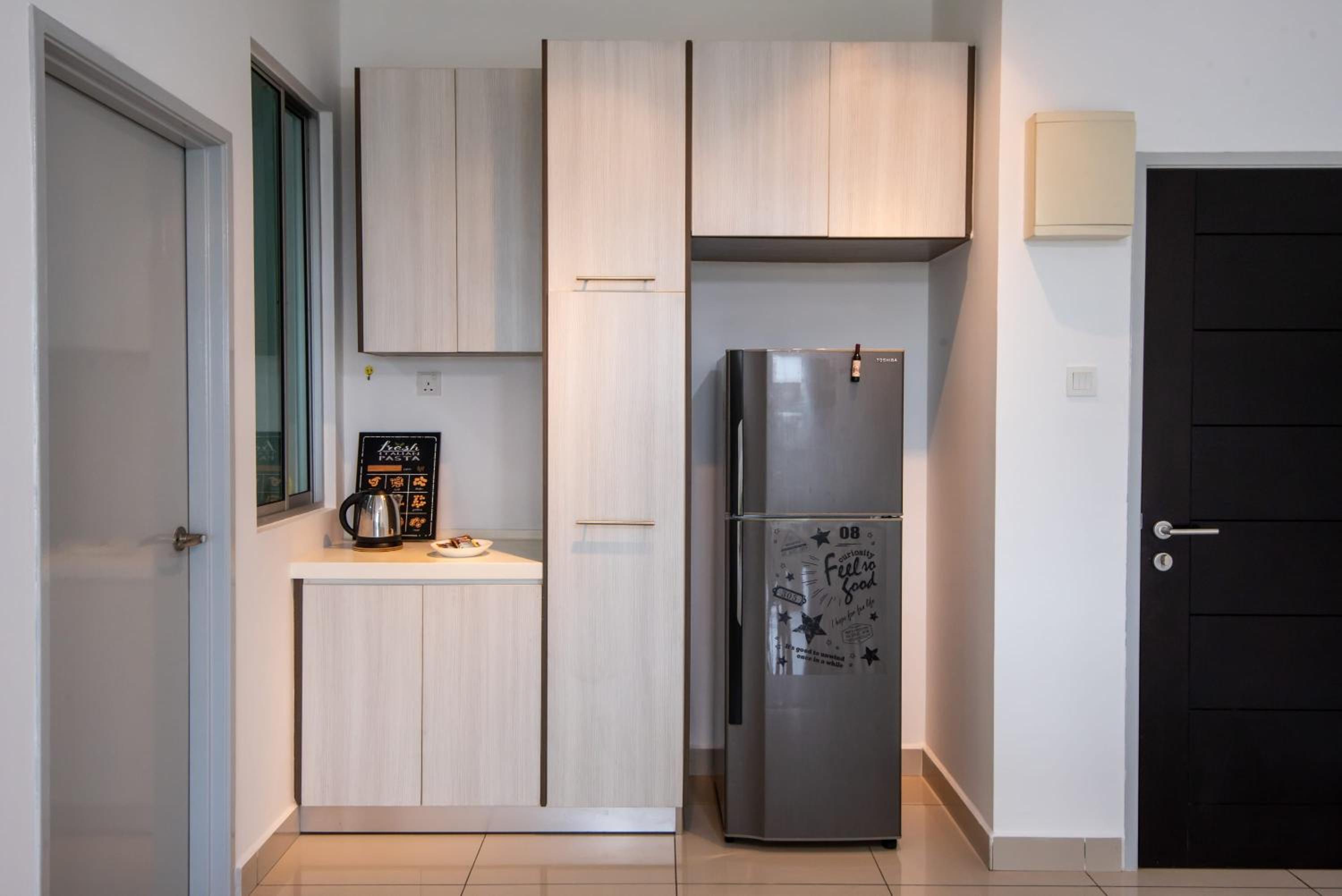 Bright & Modern 3BR Suite FREE Parking