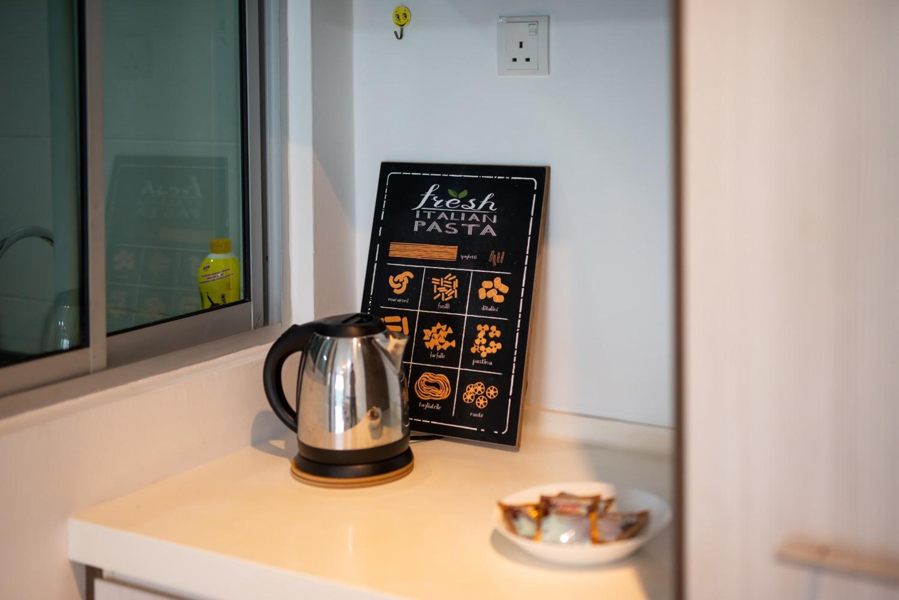 Bright & Modern 3BR Suite FREE Parking