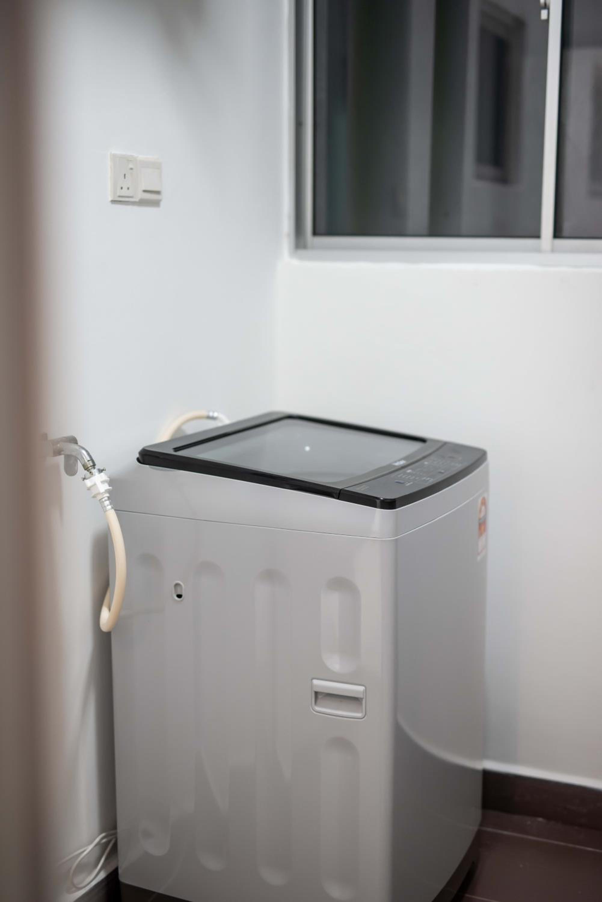 Bright & Modern 3BR Suite FREE Parking