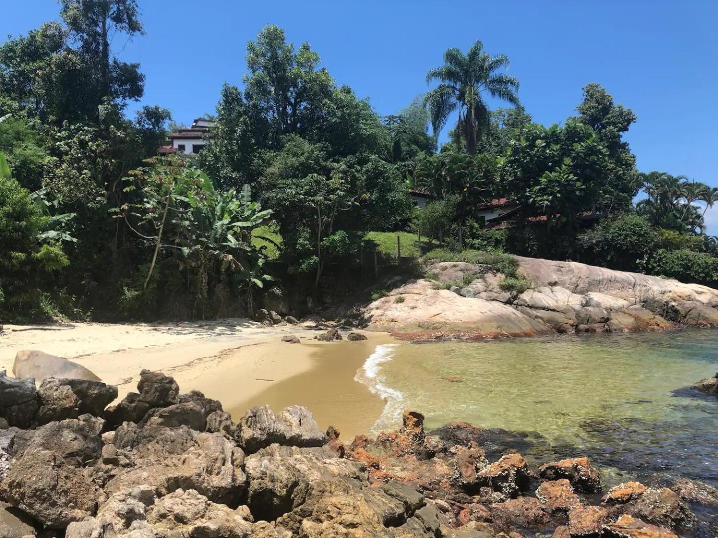 Casa Grega em Angra dos Reis com Piscina e Vista Espetacular