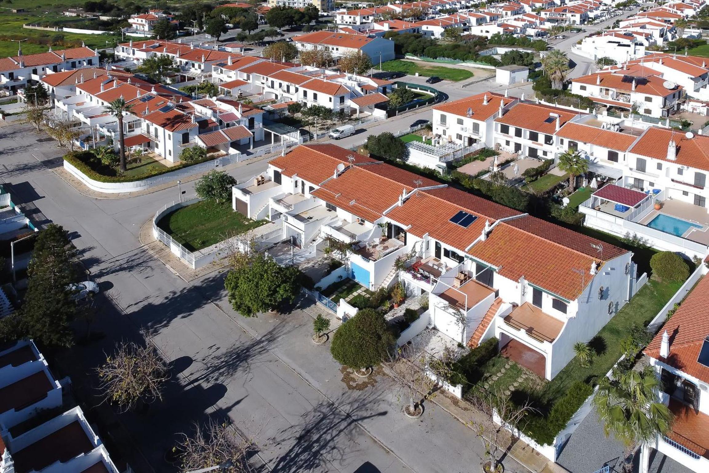Vila Ramalhete W/ 3 BDR & Balcony by LovelyStay view 3