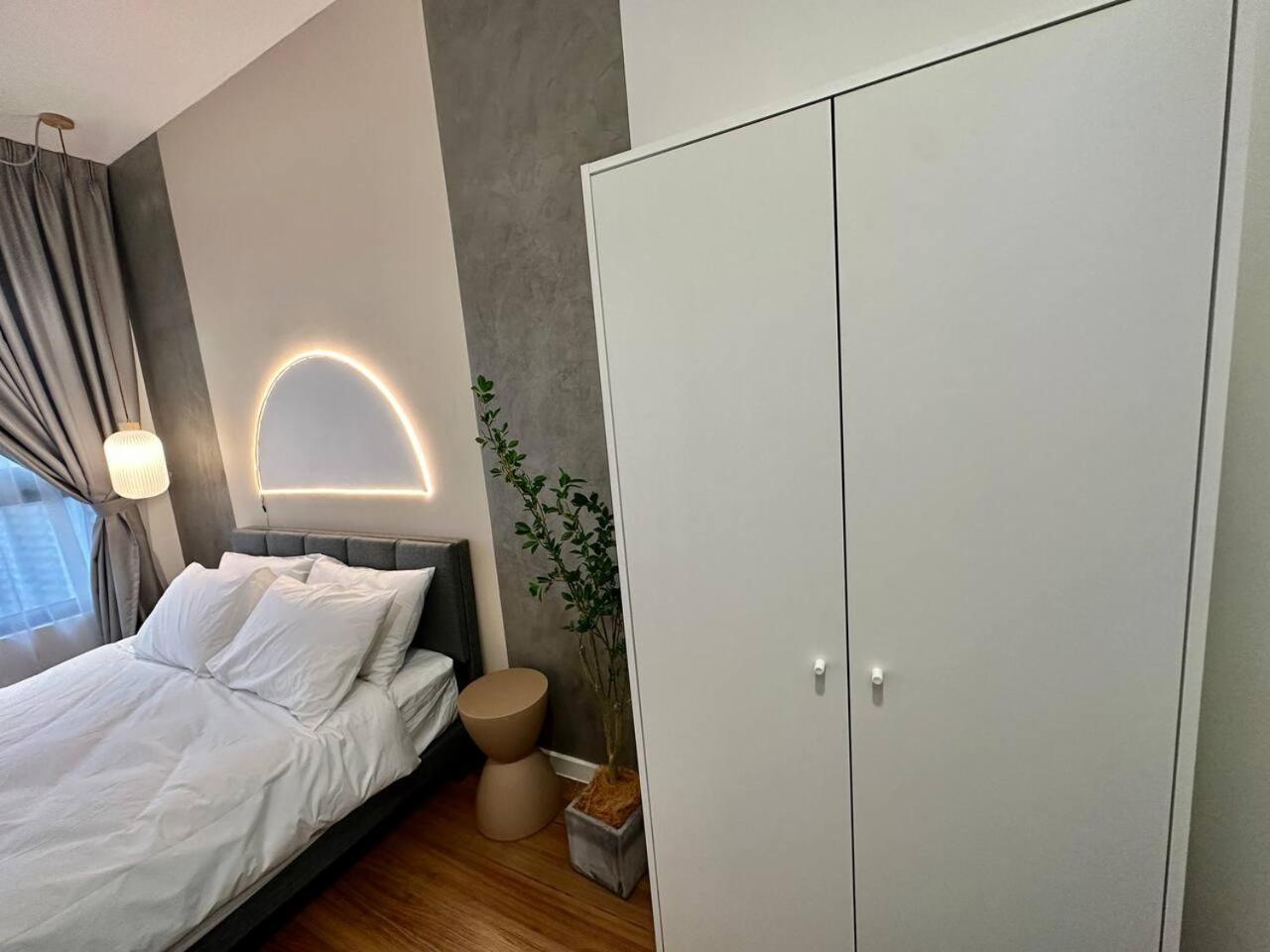 3bedroom suite near Velocity MRT station by Homeizing