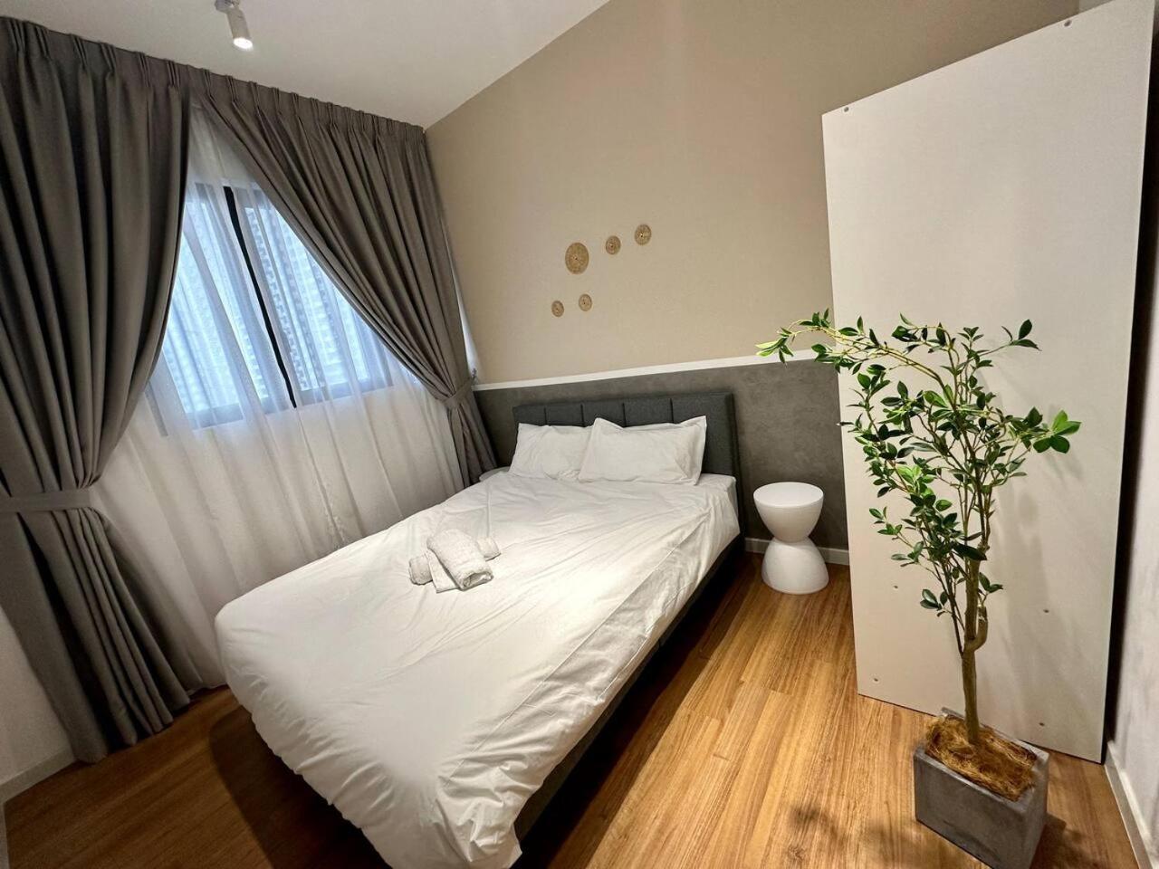 3bedroom suite near Velocity MRT station by Homeizing