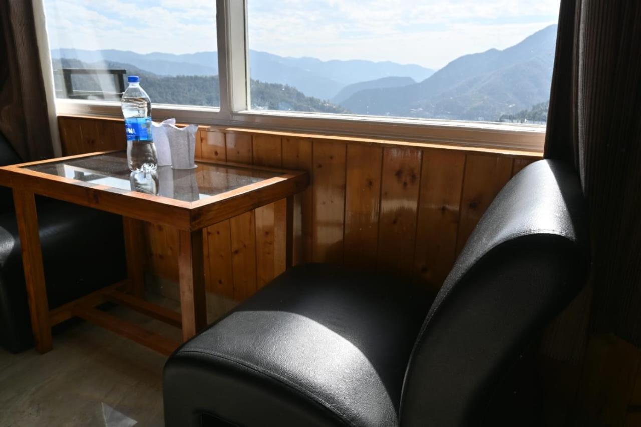 Peaceful & scenic Homestay in Shoghi-Shimla view 2
