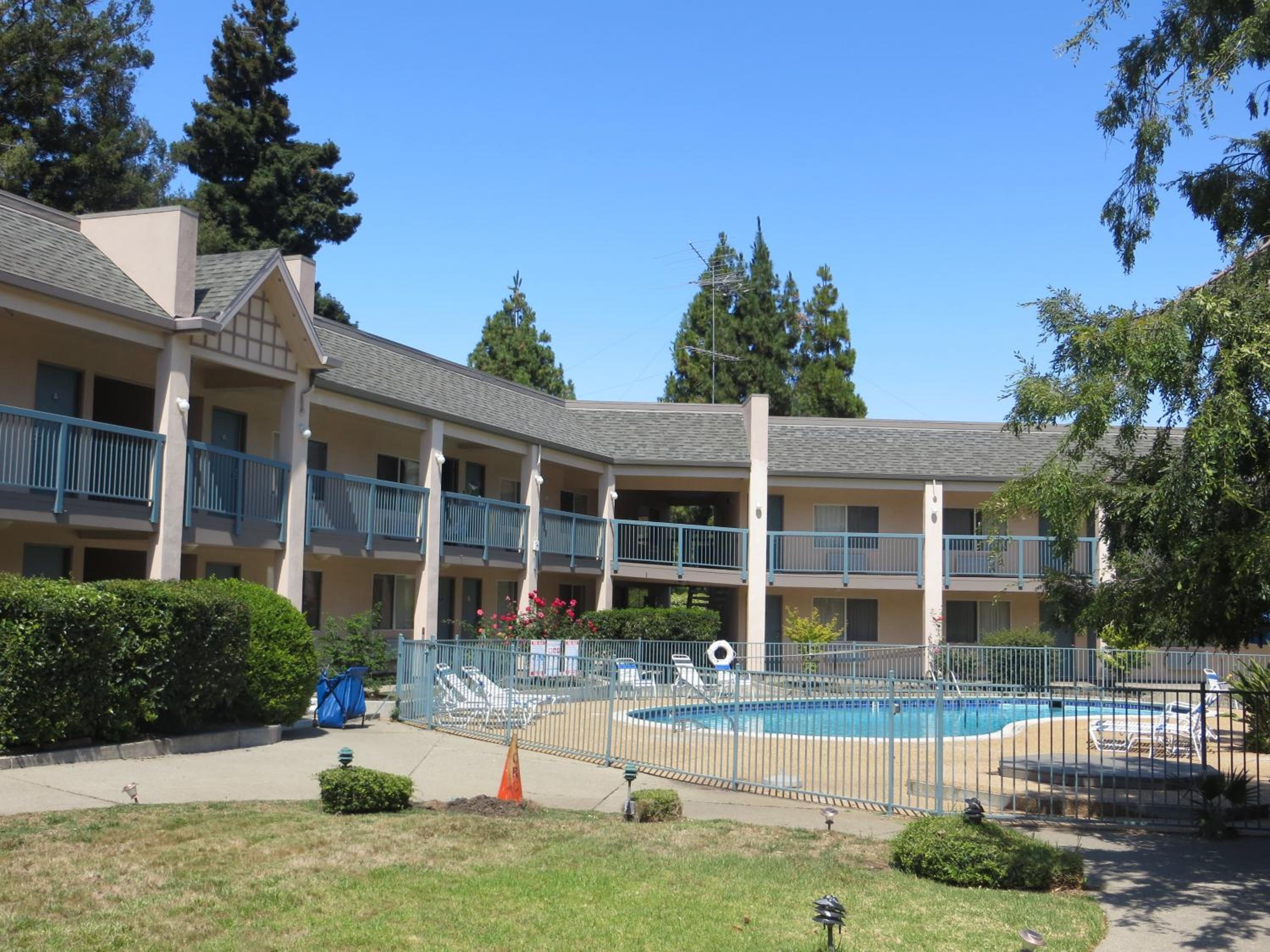 Days Inn by Wyndham Redwood City