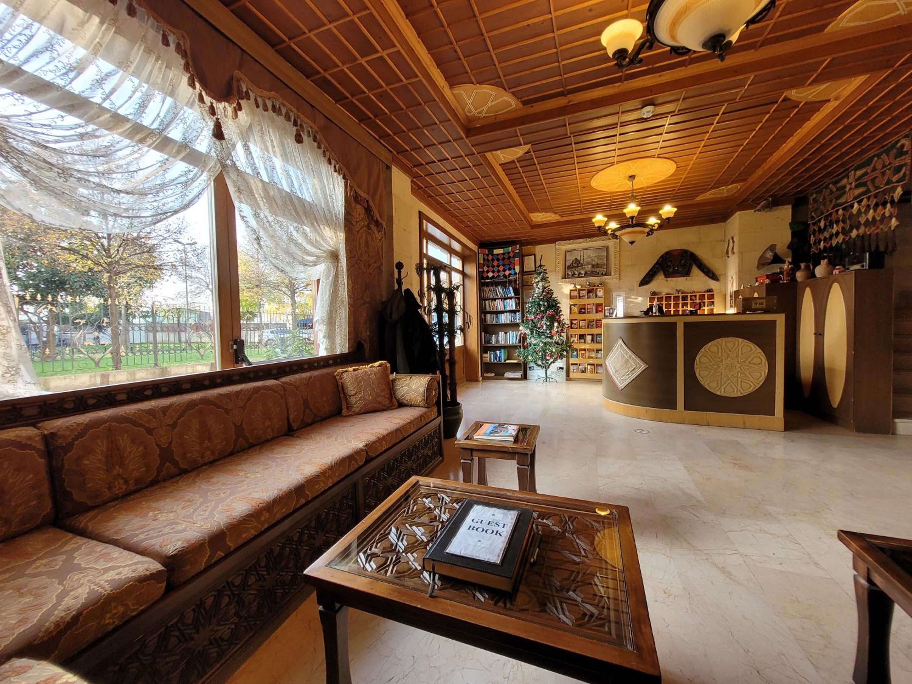 Saruhan Otel - Image 11