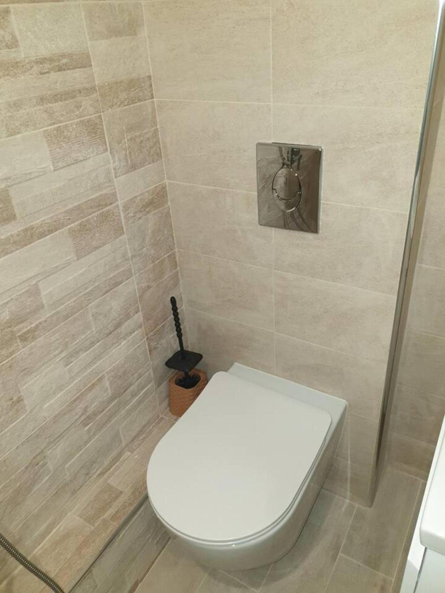 2-Bed - Sleeps 4 - with Parking view 4