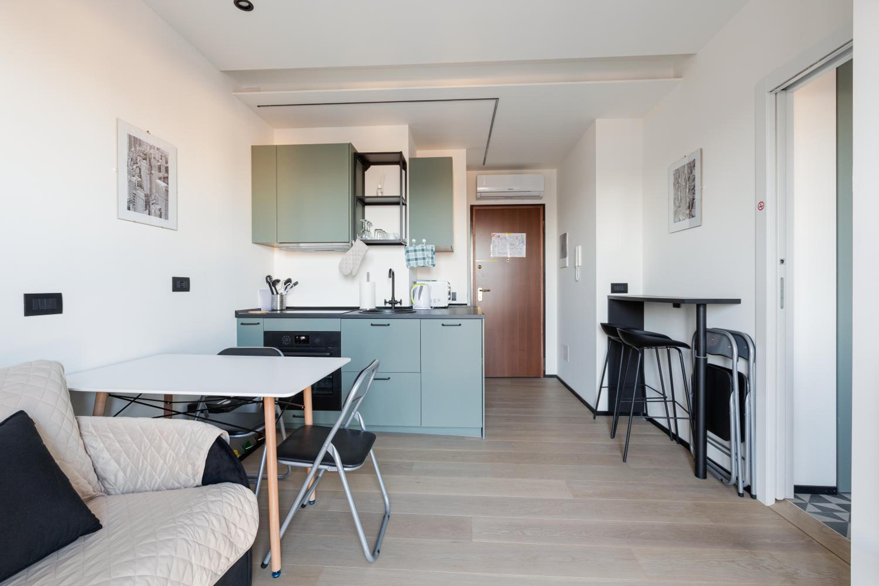 GuestHost - Milano Renovated Studio APTS