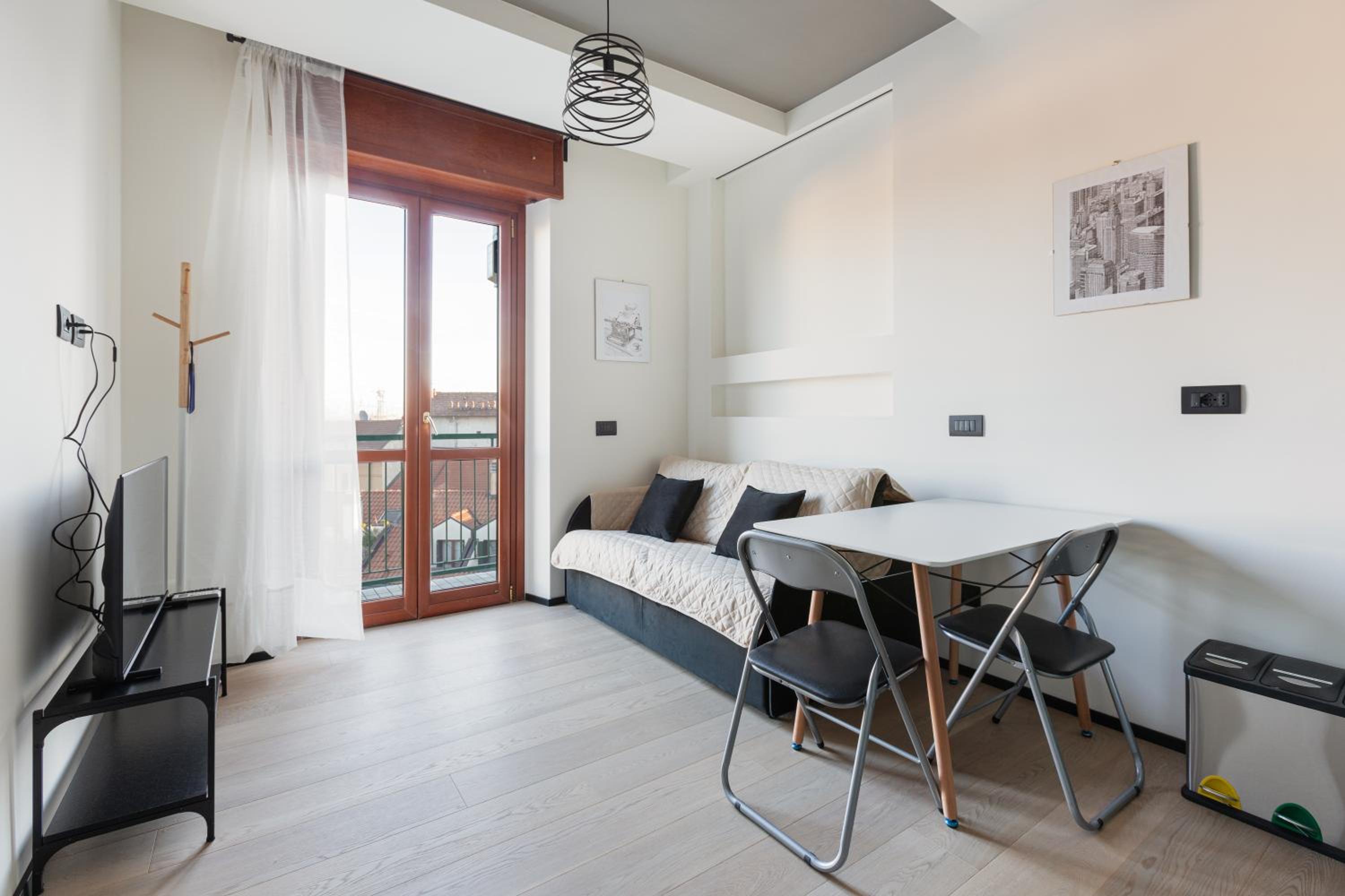 GuestHost - Milano Renovated Studio APTS