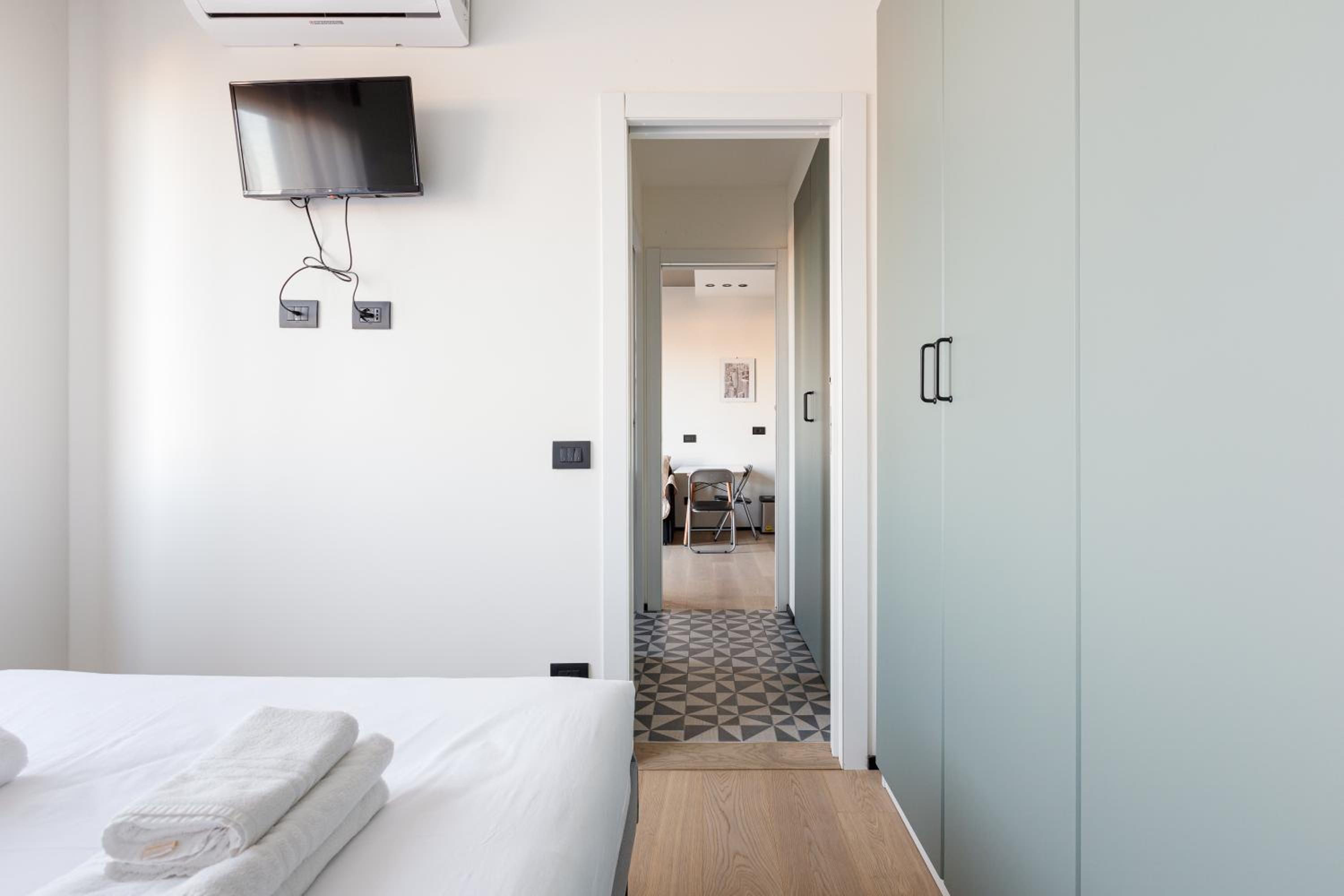 GuestHost - Milano Renovated Studio APTS