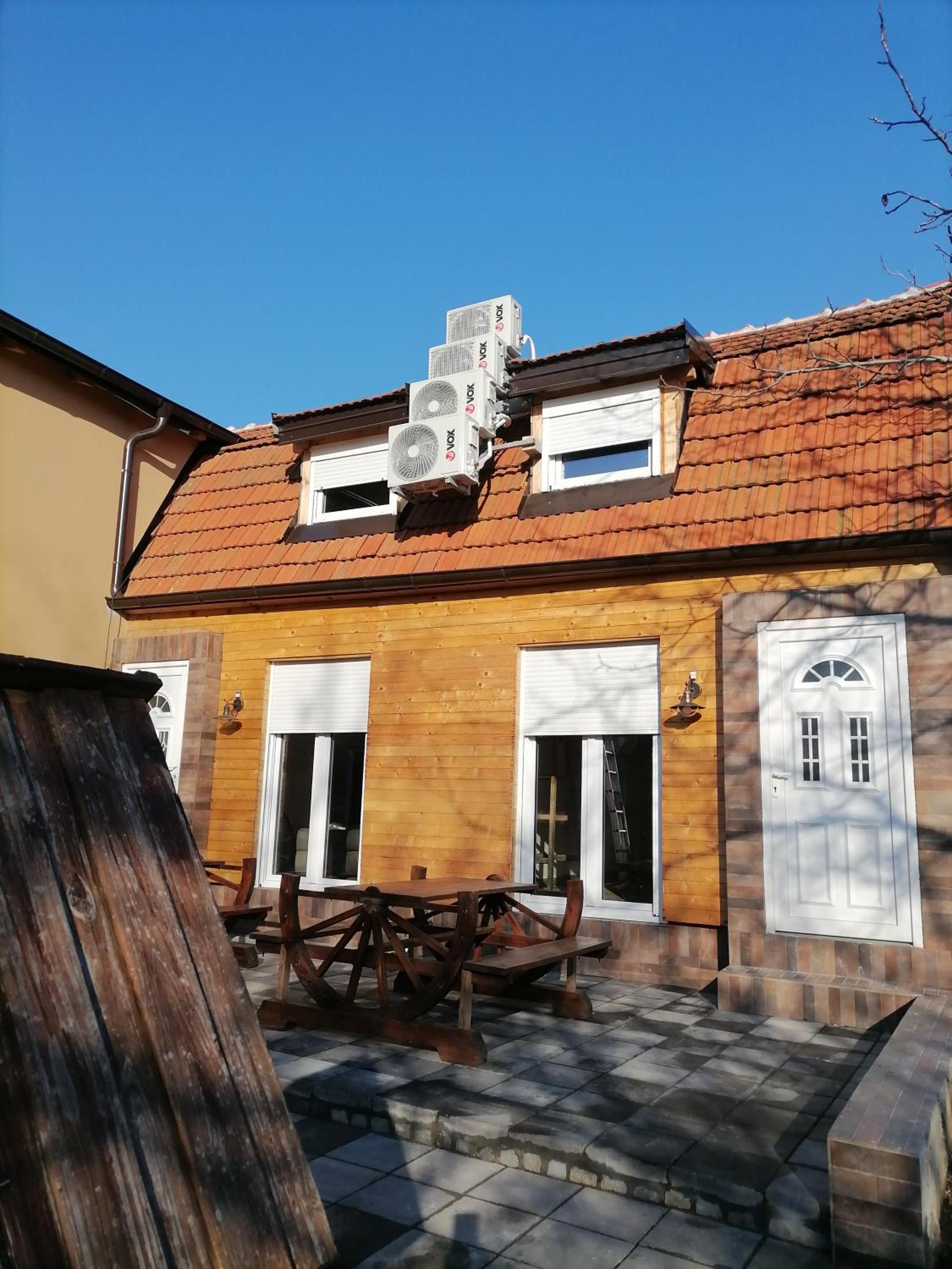 Photo 49