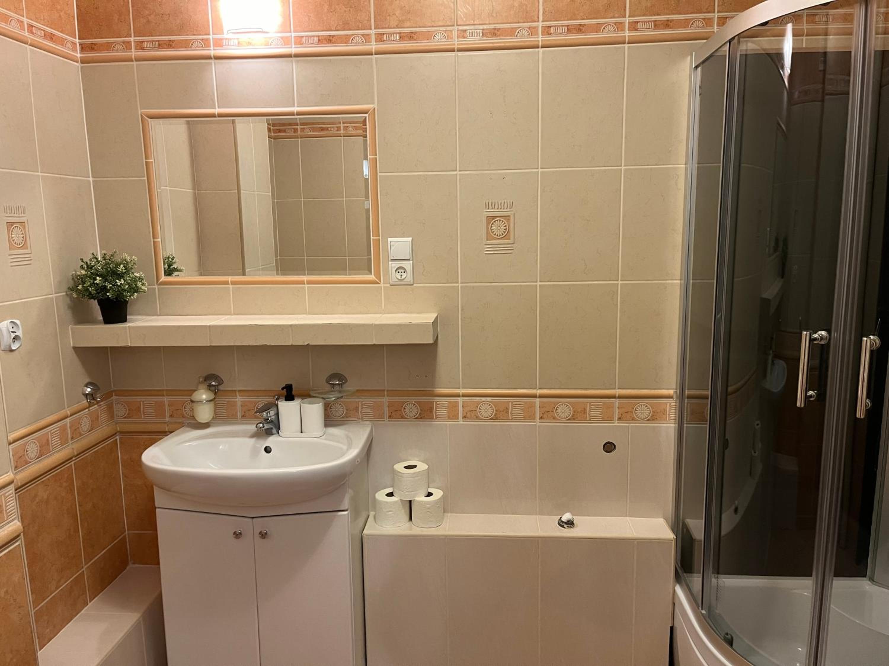 Coser Apartamenty Grzybowska view 2