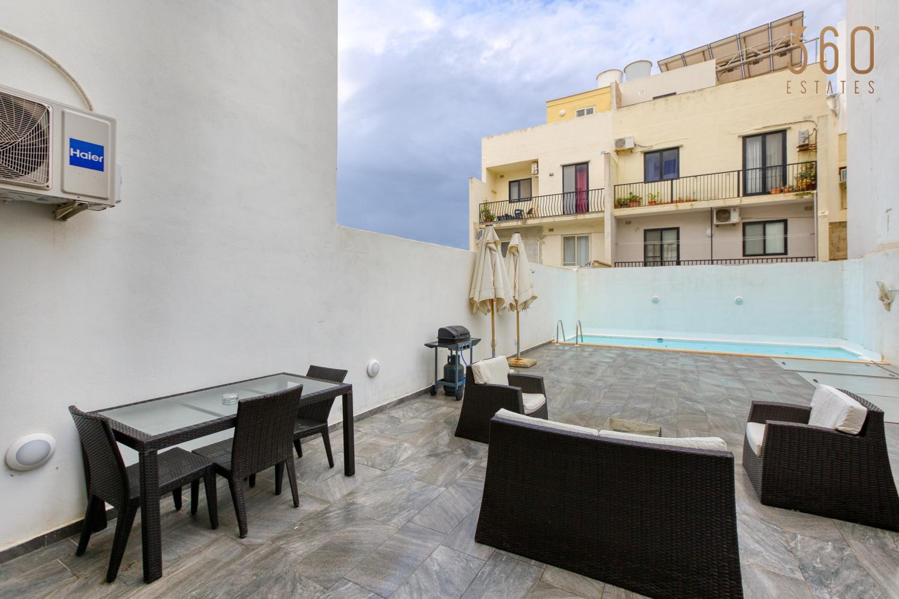 Large, fully equipped maisonette with private POOL by 360 Estates view 4