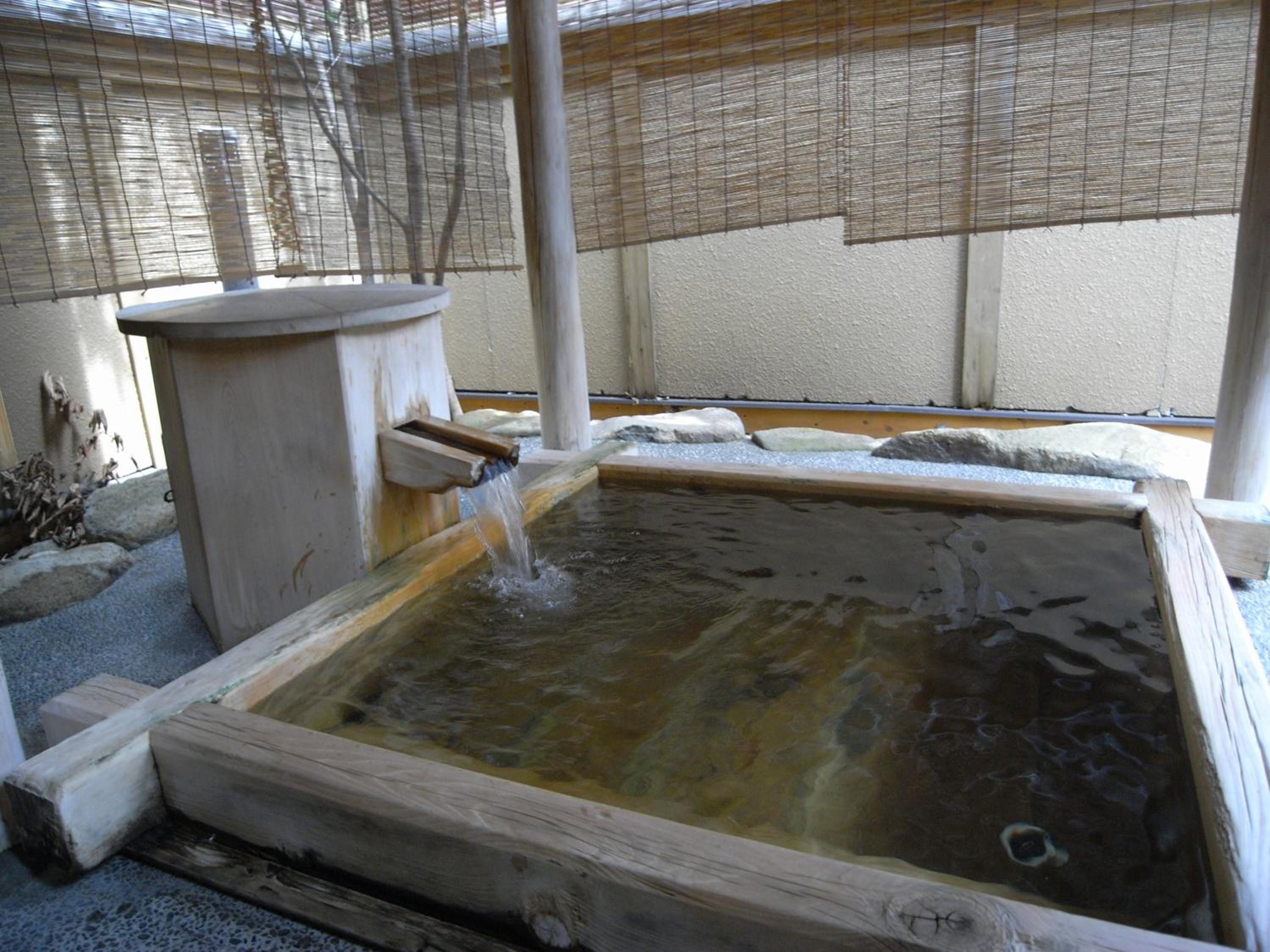 Kawakamiya Kasuitei