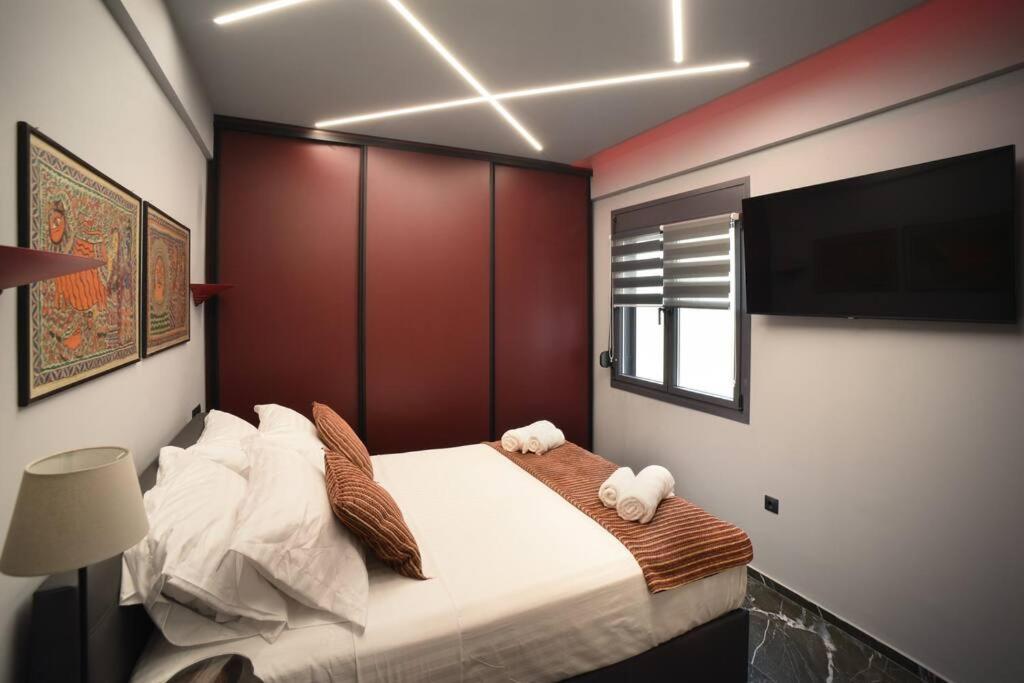 Luxury Apt B at Mitropoleos-Aristotelous Square photo 4