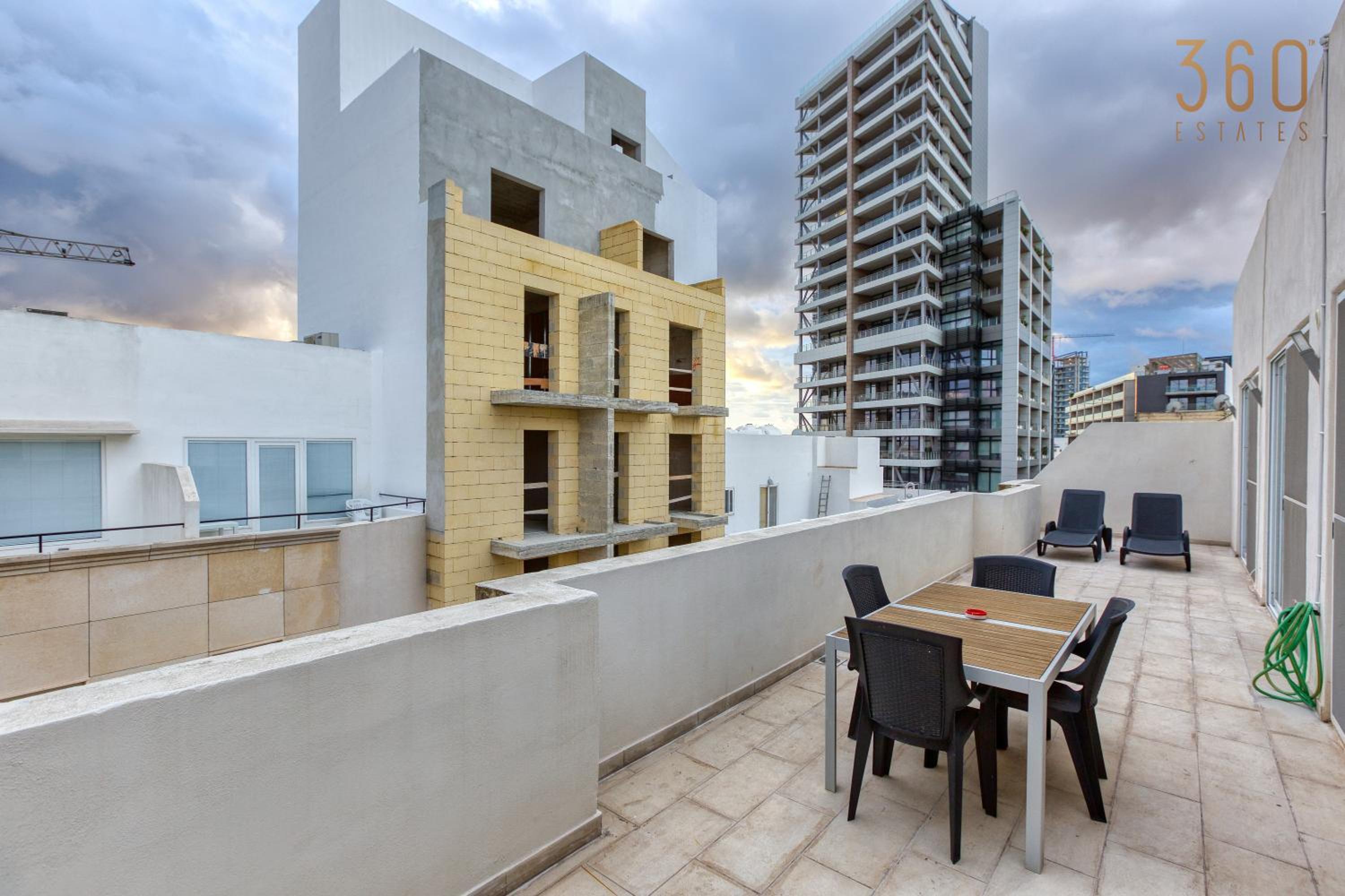 Beautiful, central Penthouse with Private Terrace by 360 Estates view 3